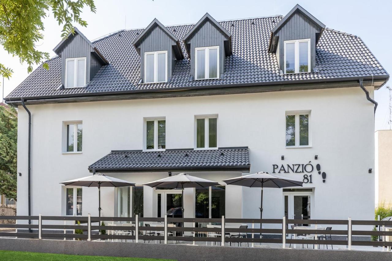 Panzio 81 Bed & Breakfast Hajdúszoboszló Екстериор снимка